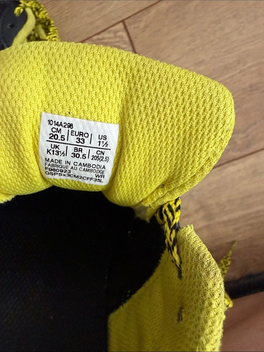 Asics Black & Yellow Gel-Excite 10 Running Shoes